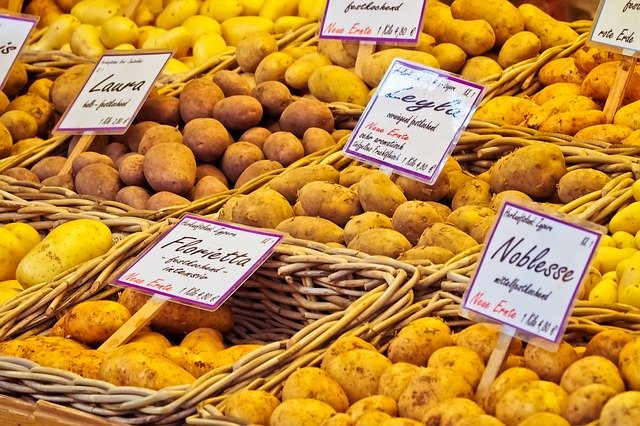 brambory na trhu